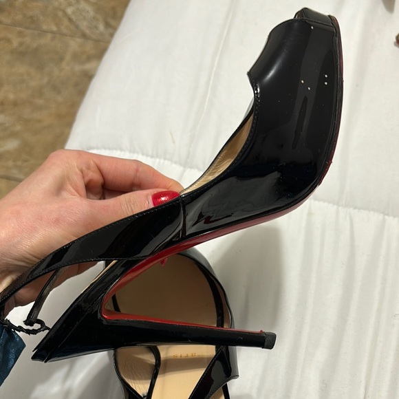 Christian Louboutin Black Heels with Peep-Toe Design and Stiletto Heel - Picture 5 of 7